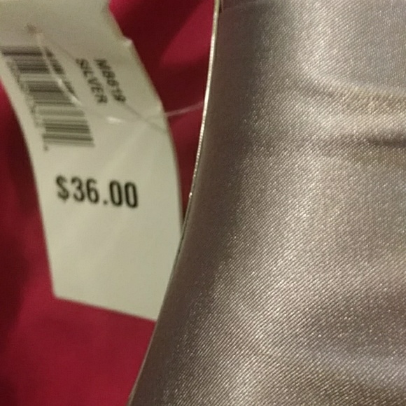 New silver cluth - Picture 2 of 4